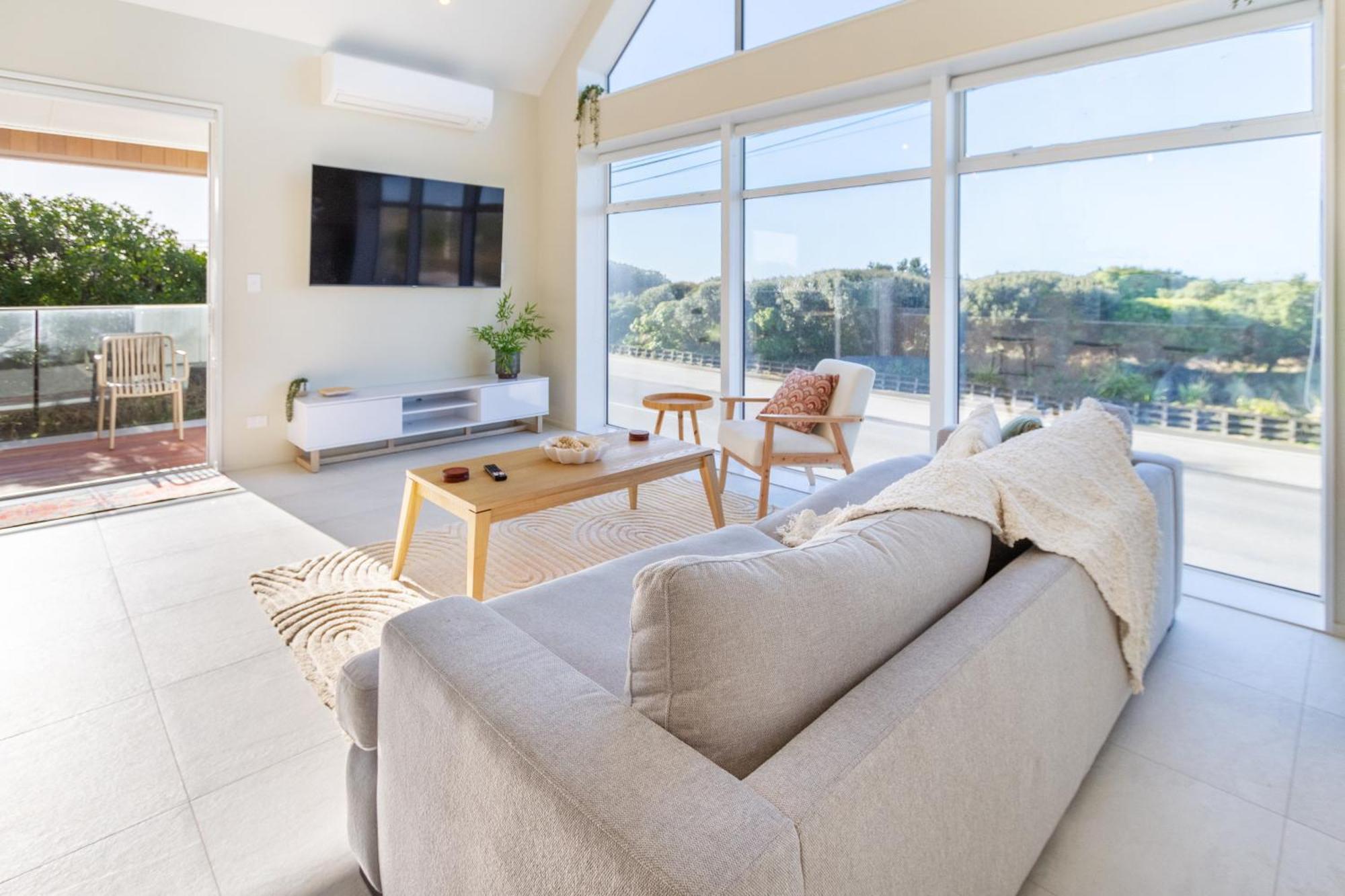 Luxury Beachside Living Elegant 3-Bedroom Haven クライストチャーチ エクステリア 写真