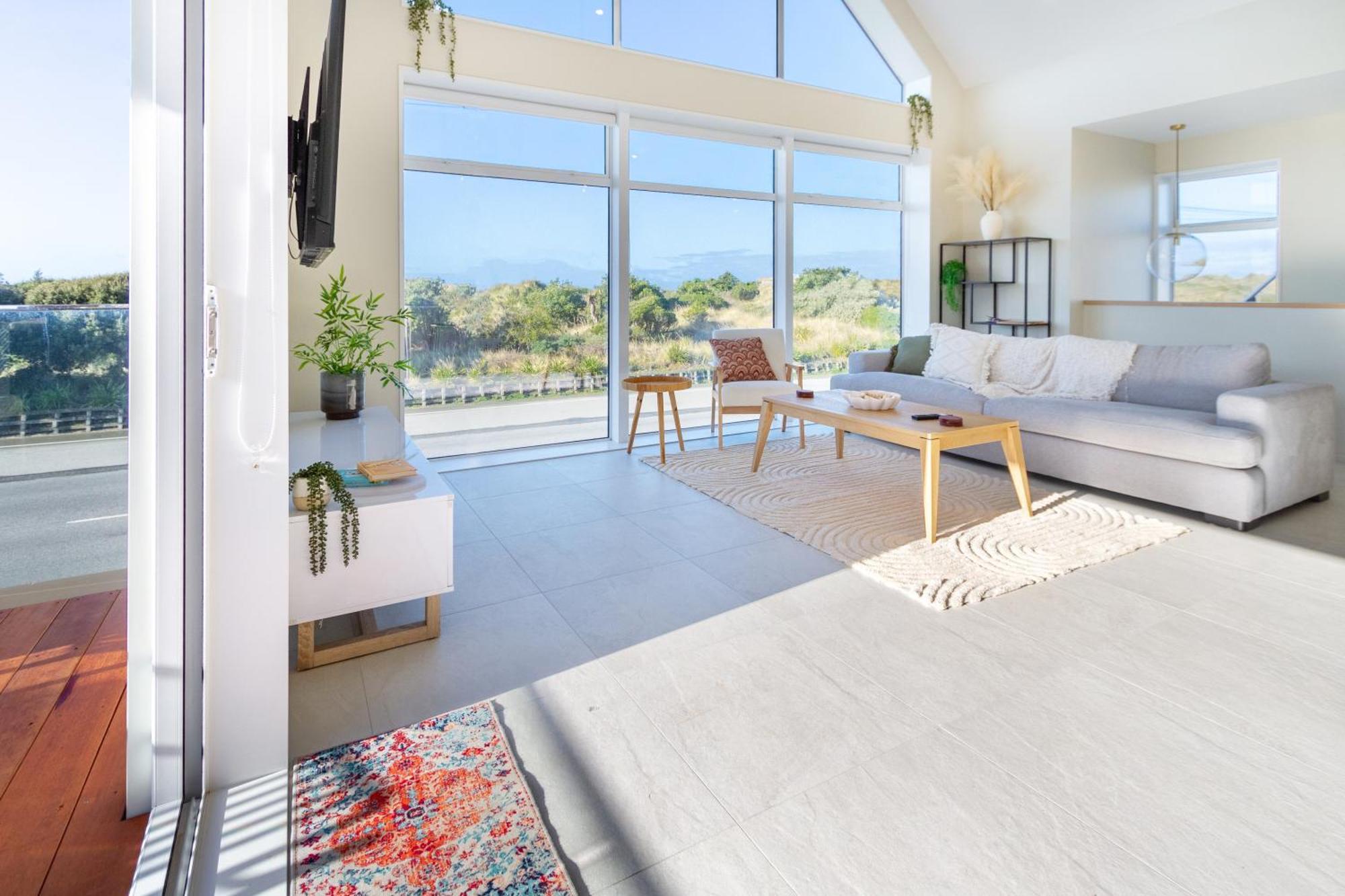Luxury Beachside Living Elegant 3-Bedroom Haven クライストチャーチ エクステリア 写真