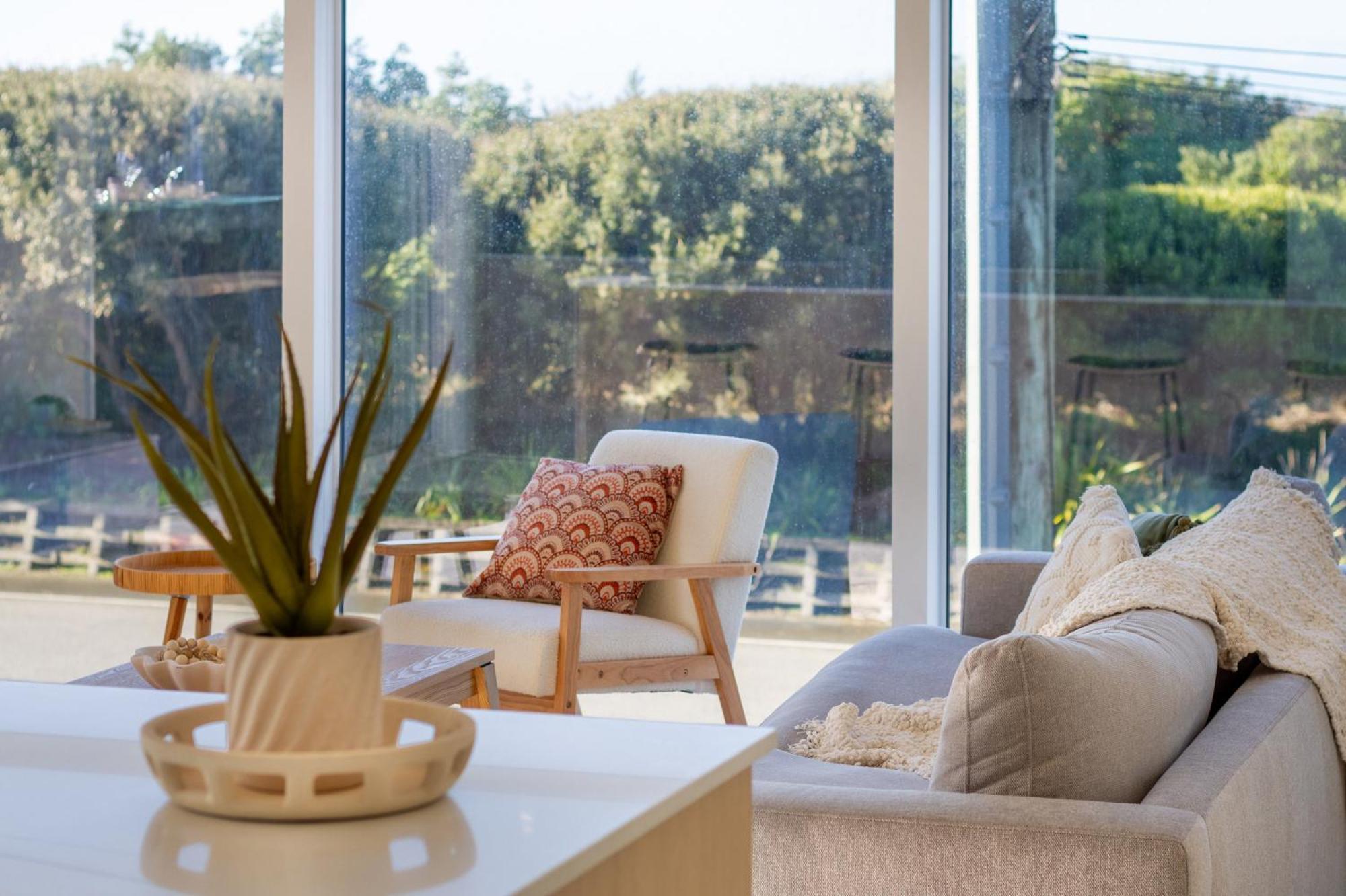 Luxury Beachside Living Elegant 3-Bedroom Haven クライストチャーチ エクステリア 写真